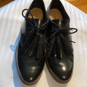 NWOB Never worn.  Sperry Lace-up Wing-tip, size 9